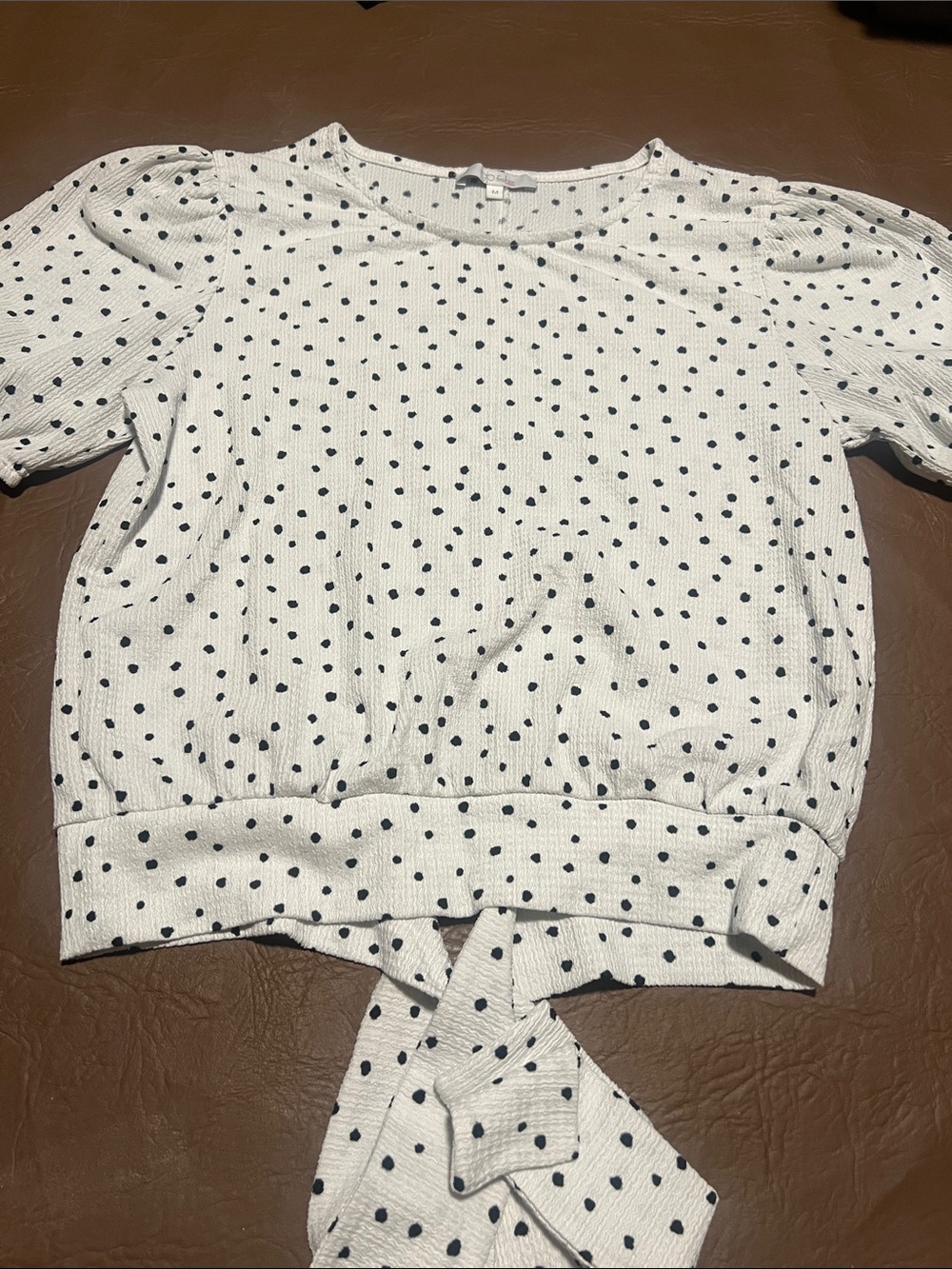 Women’s White Polka Dot Tie-Front Blouse